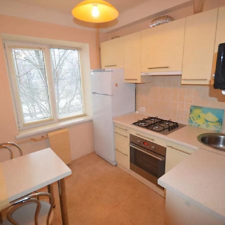 Guest House Otradny For 3 Rooms Kiev Ngoại thất bức ảnh